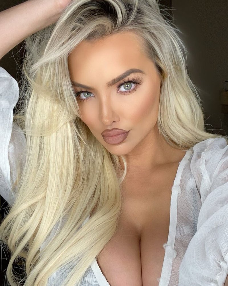 Линдси пелас lindsey pelas