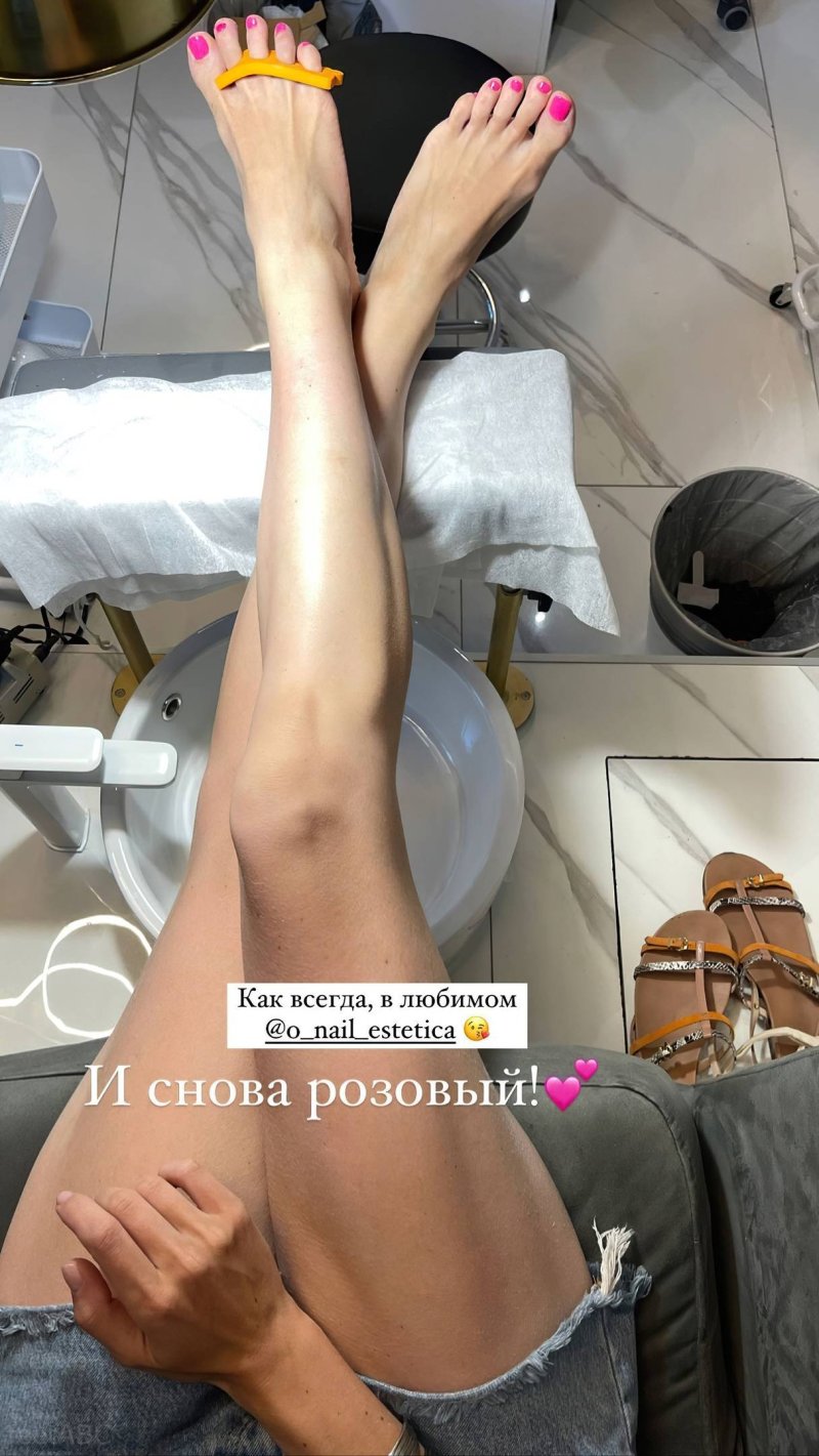 Арина постникова feet