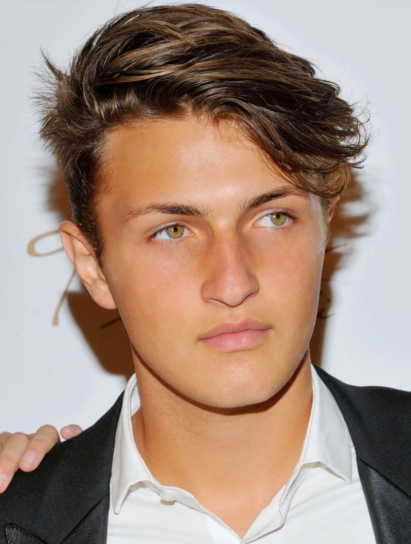 Anwar hadid