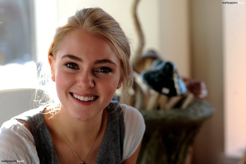 Anna sophia robb