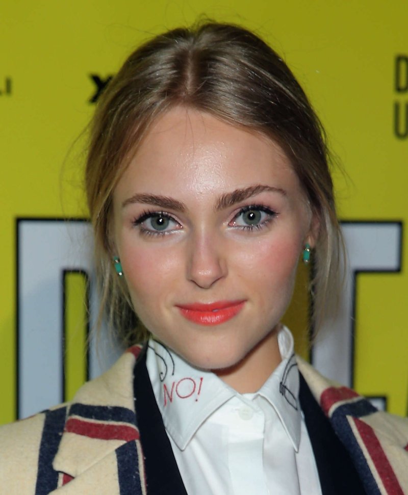 Anna sophia robb