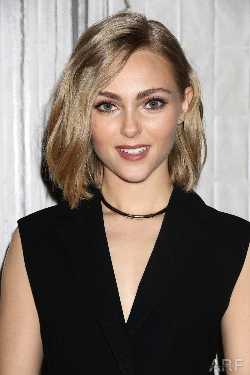 Anna sophia robb