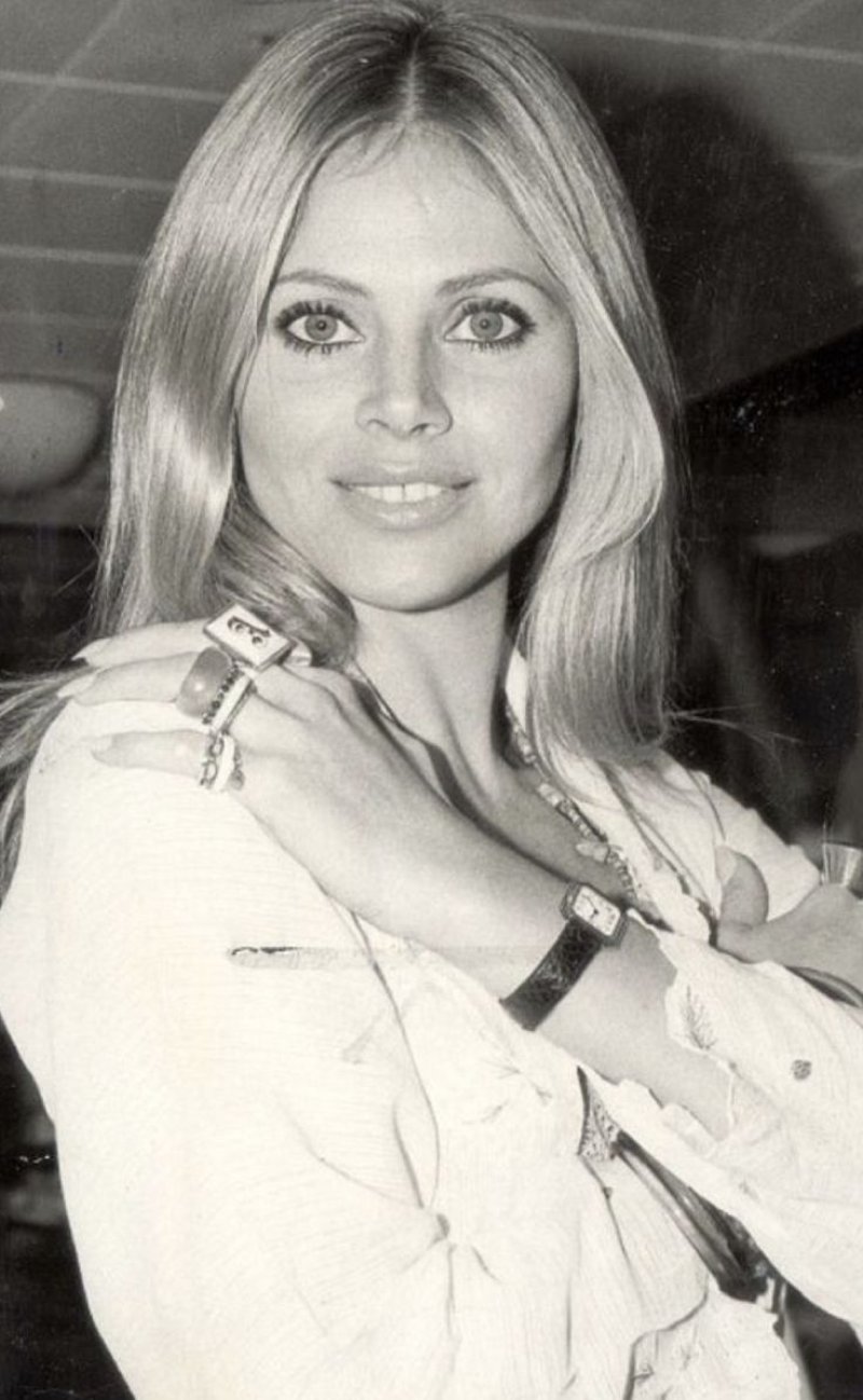 Britt ekland