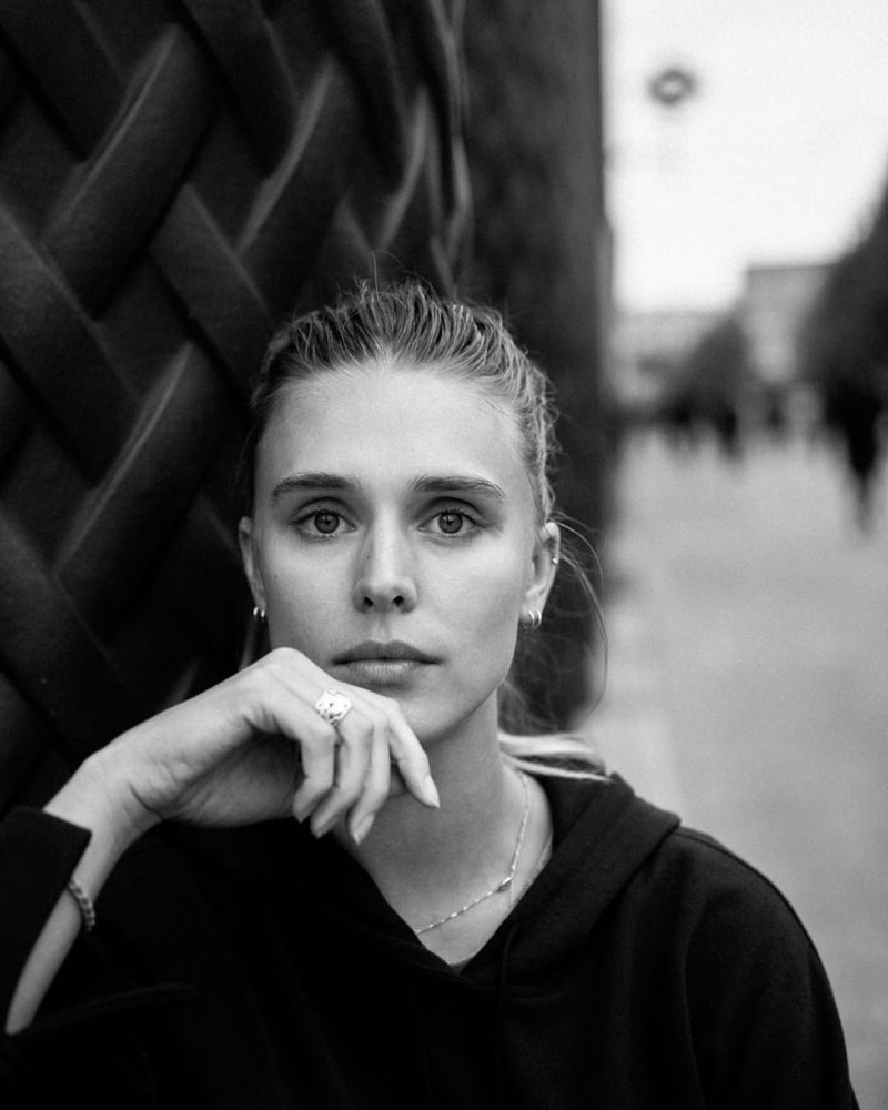 Gaia weiss