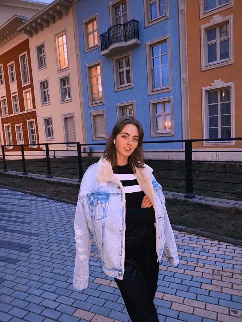 Влада лукина