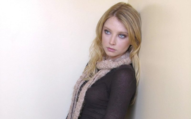 Elisabeth harnois