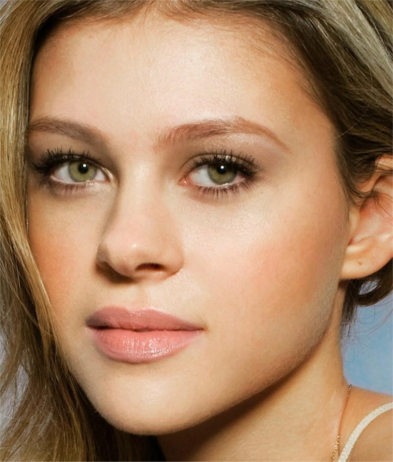 Nicola peltz