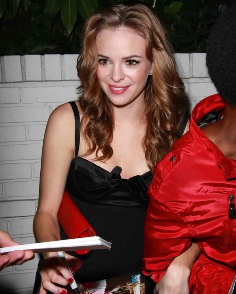 Danielle panabaker