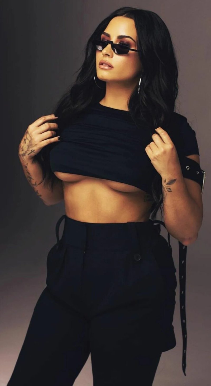 Demi lovato