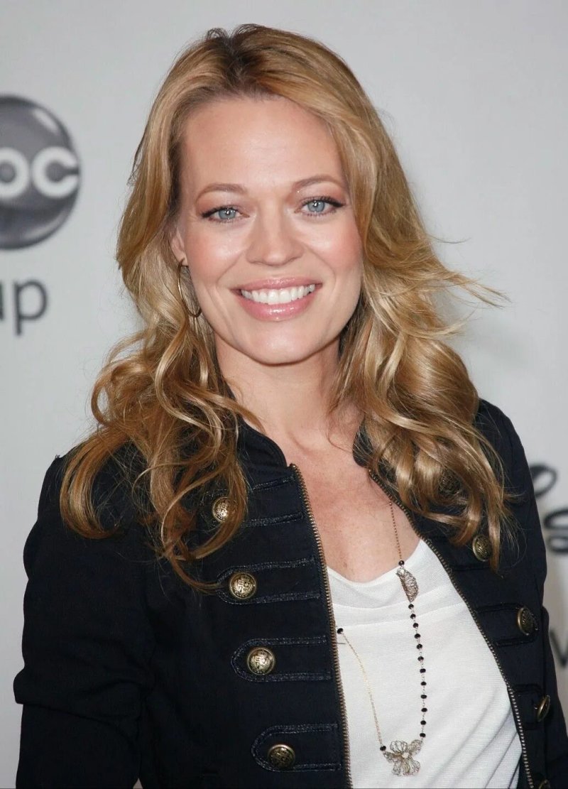 Jeri ryan