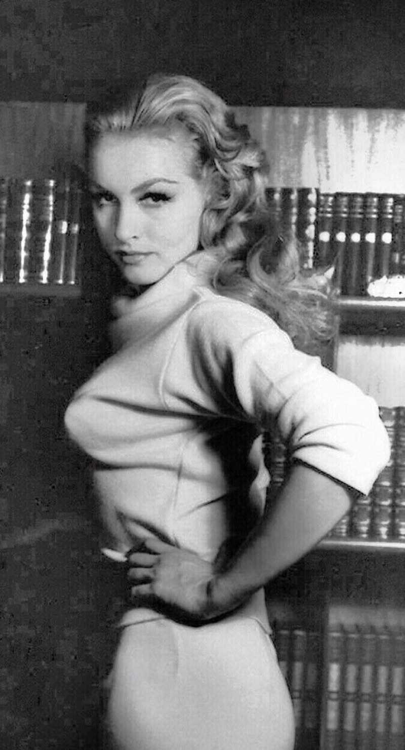 Julie newmar