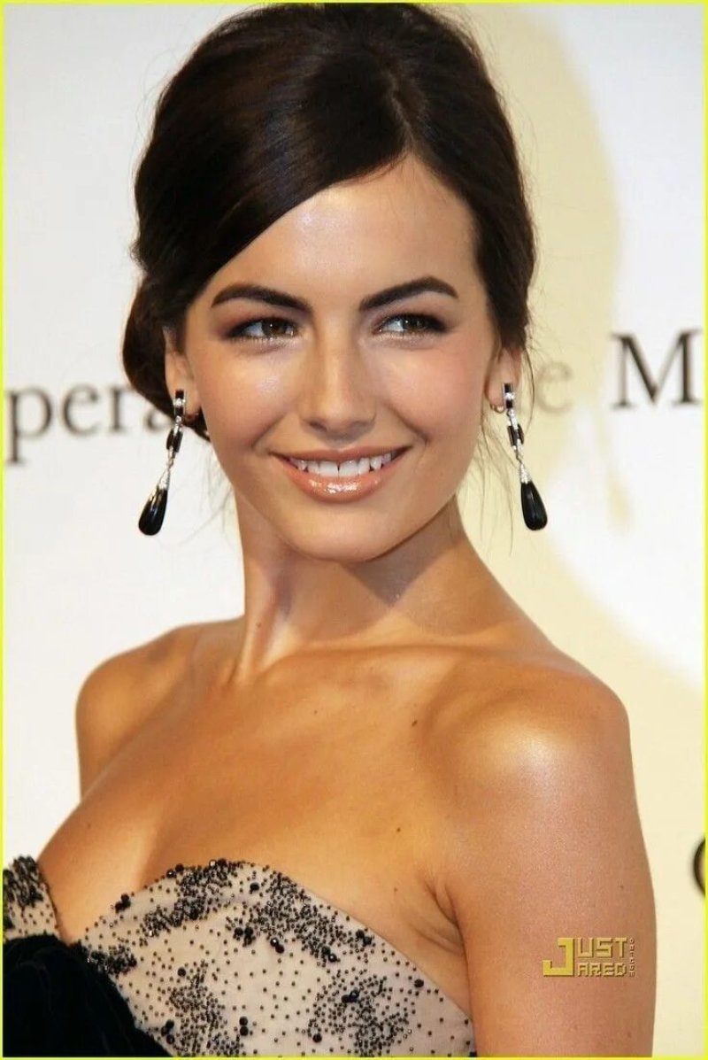 Camilla belle