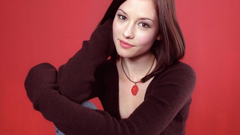 Chyler leigh