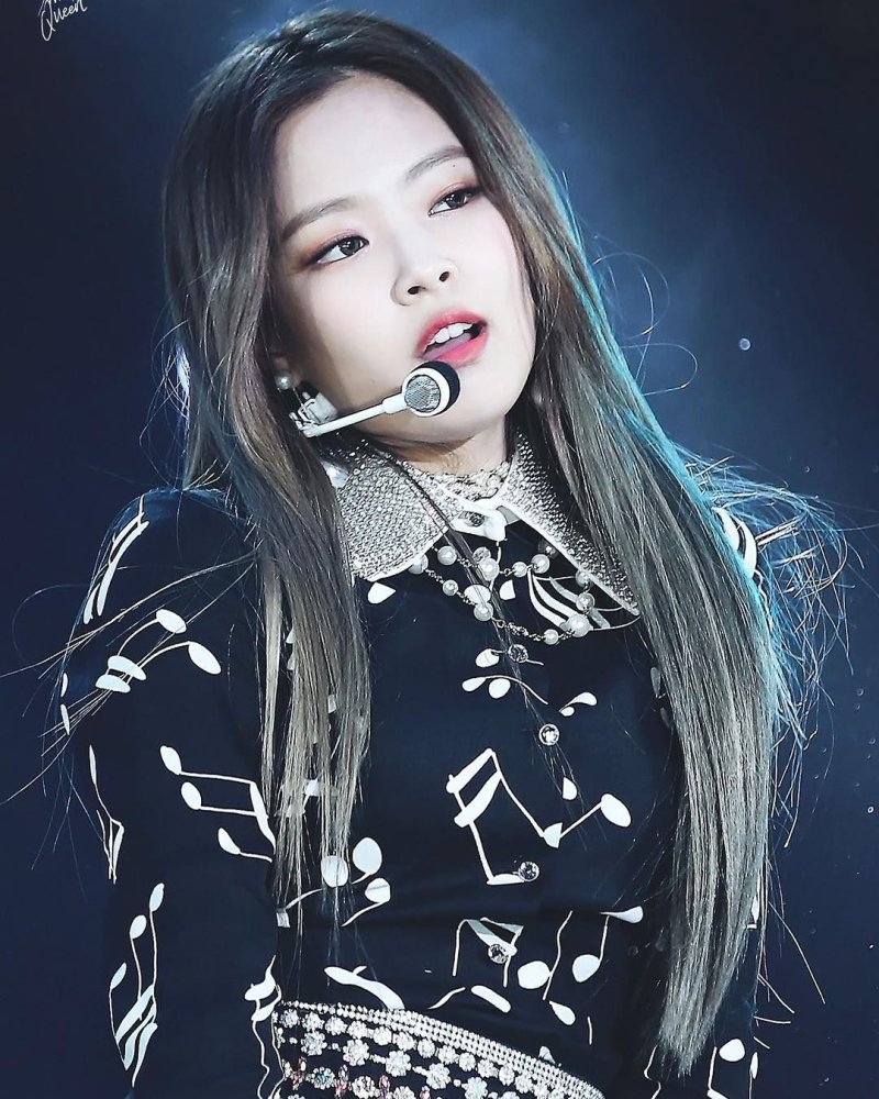 Jennie blackpink