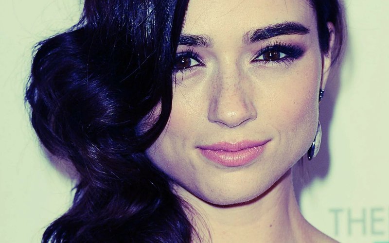 Crystal reed