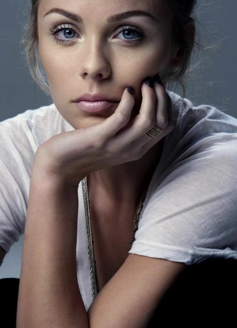 Laura vandervoort