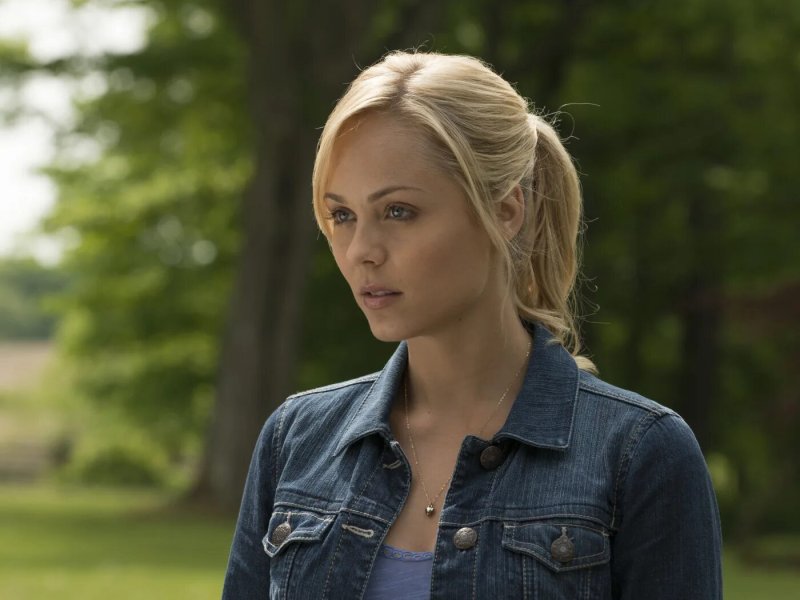 Laura vandervoort