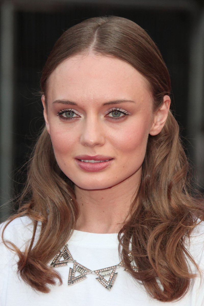 Laura haddock