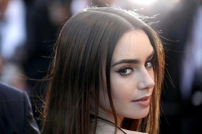 Лили коллинз lily collins