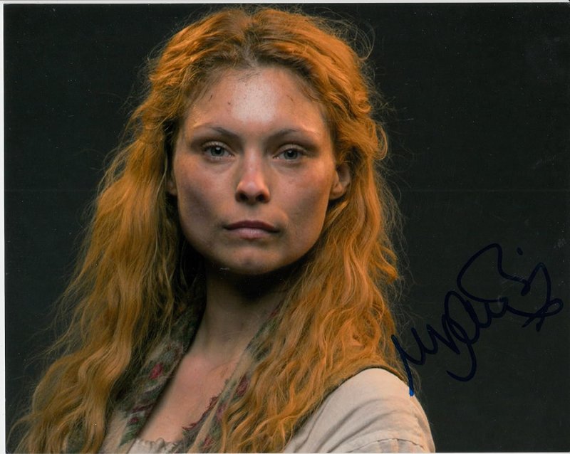 Myanna buring