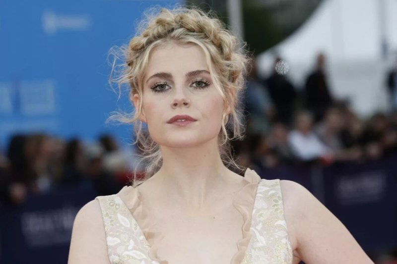 Lucy boynton