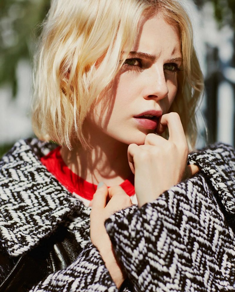 Lucy boynton