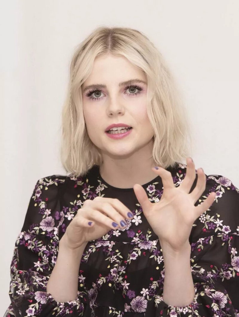 Lucy boynton