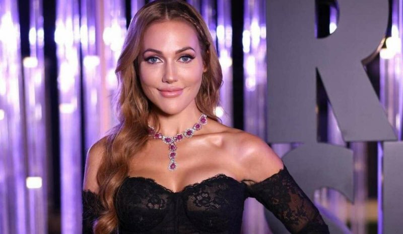 Meryem uzerli