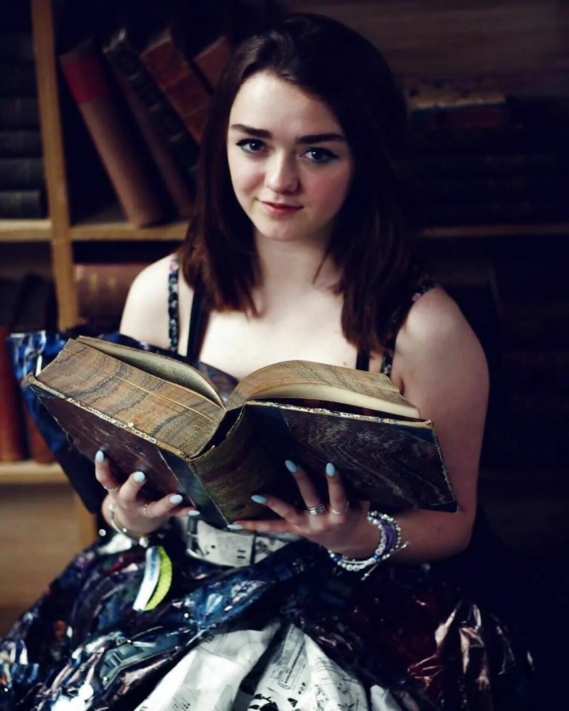 Maisie williams