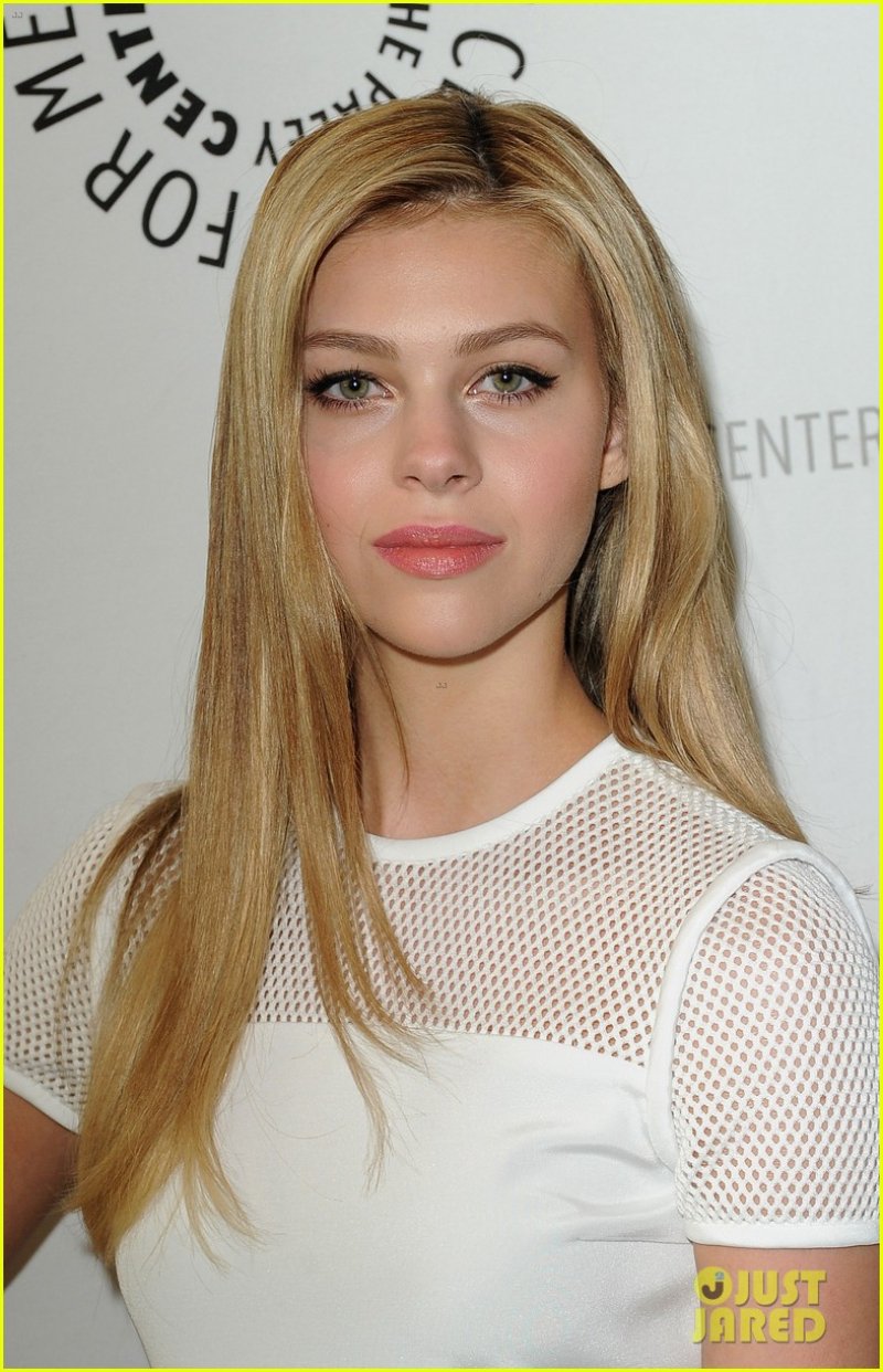 Nicola peltz