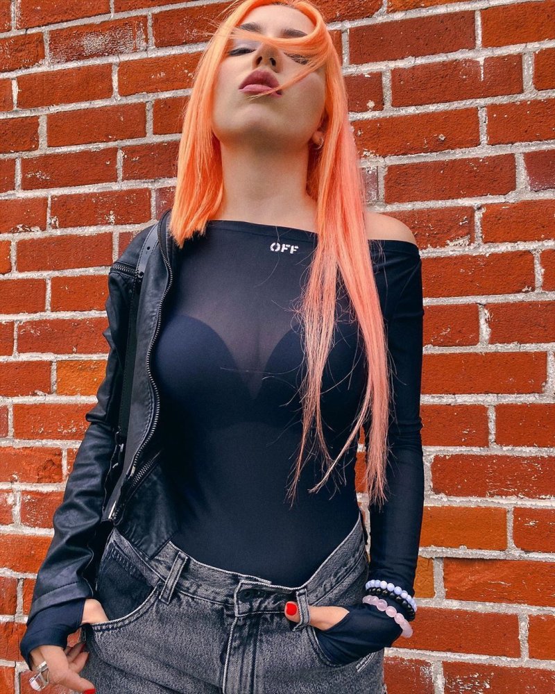 Ava max