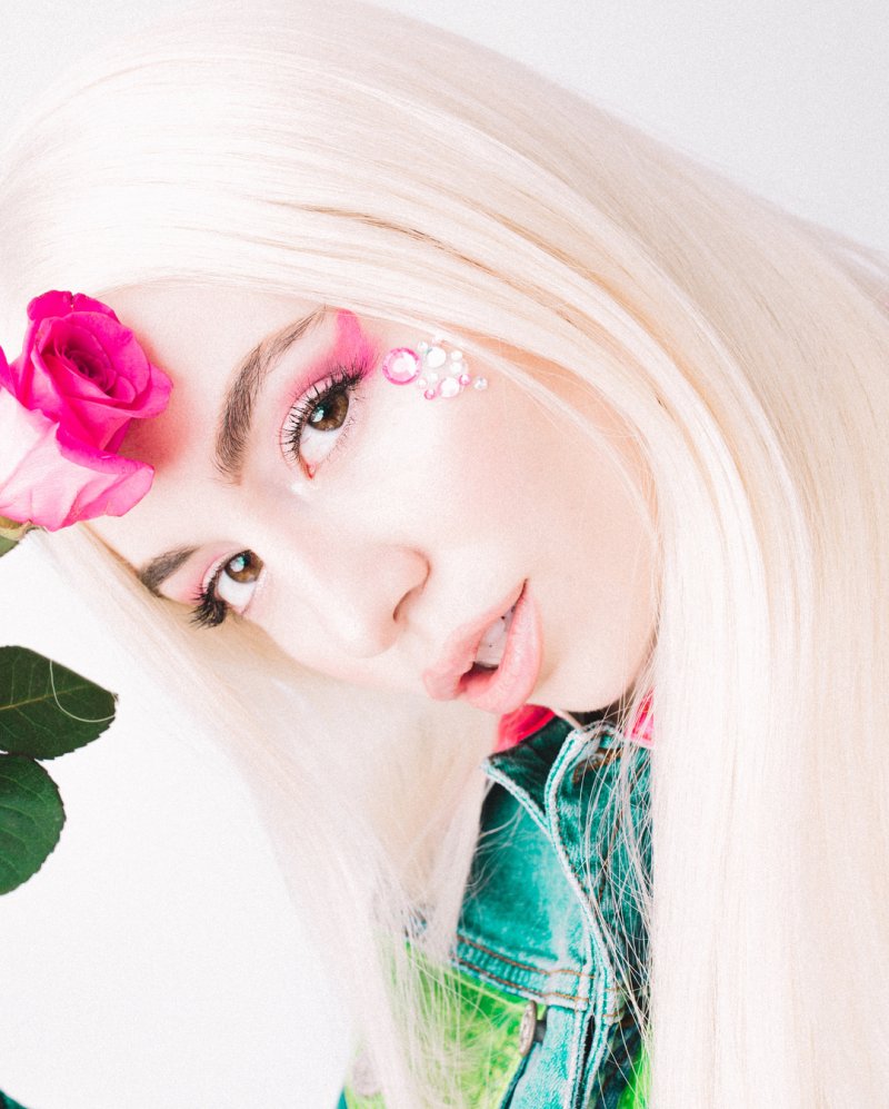 Ava max