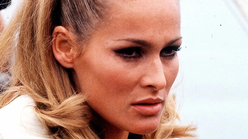 Ursula andress