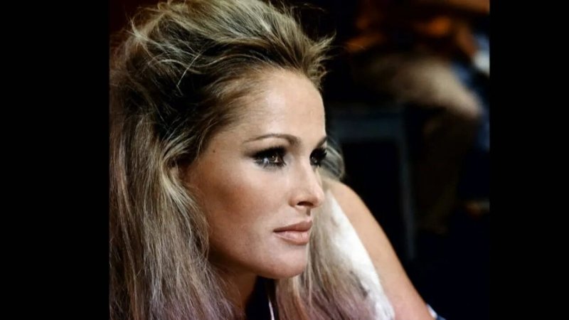 Ursula andress