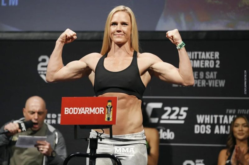 Holly holm