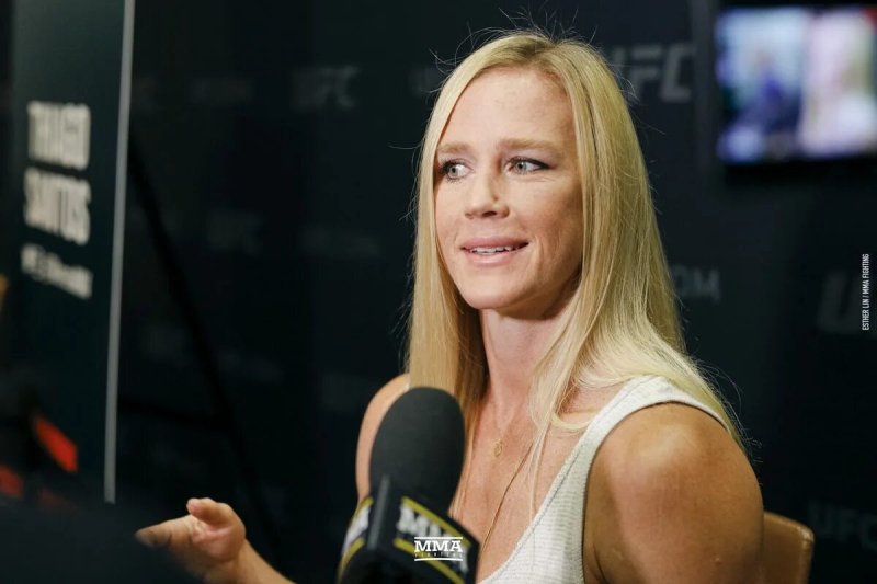 Holly holm