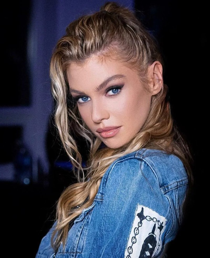 Stella maxwell