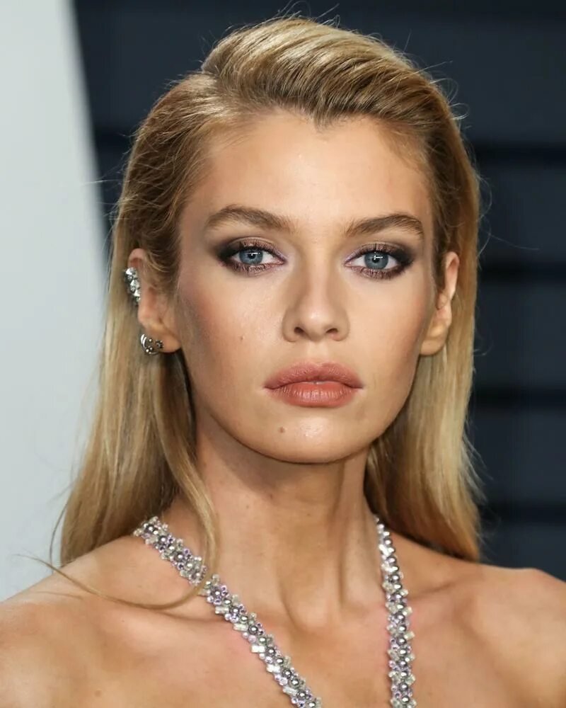 Stella maxwell