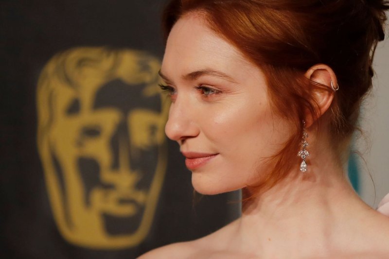 Eleanor tomlinson