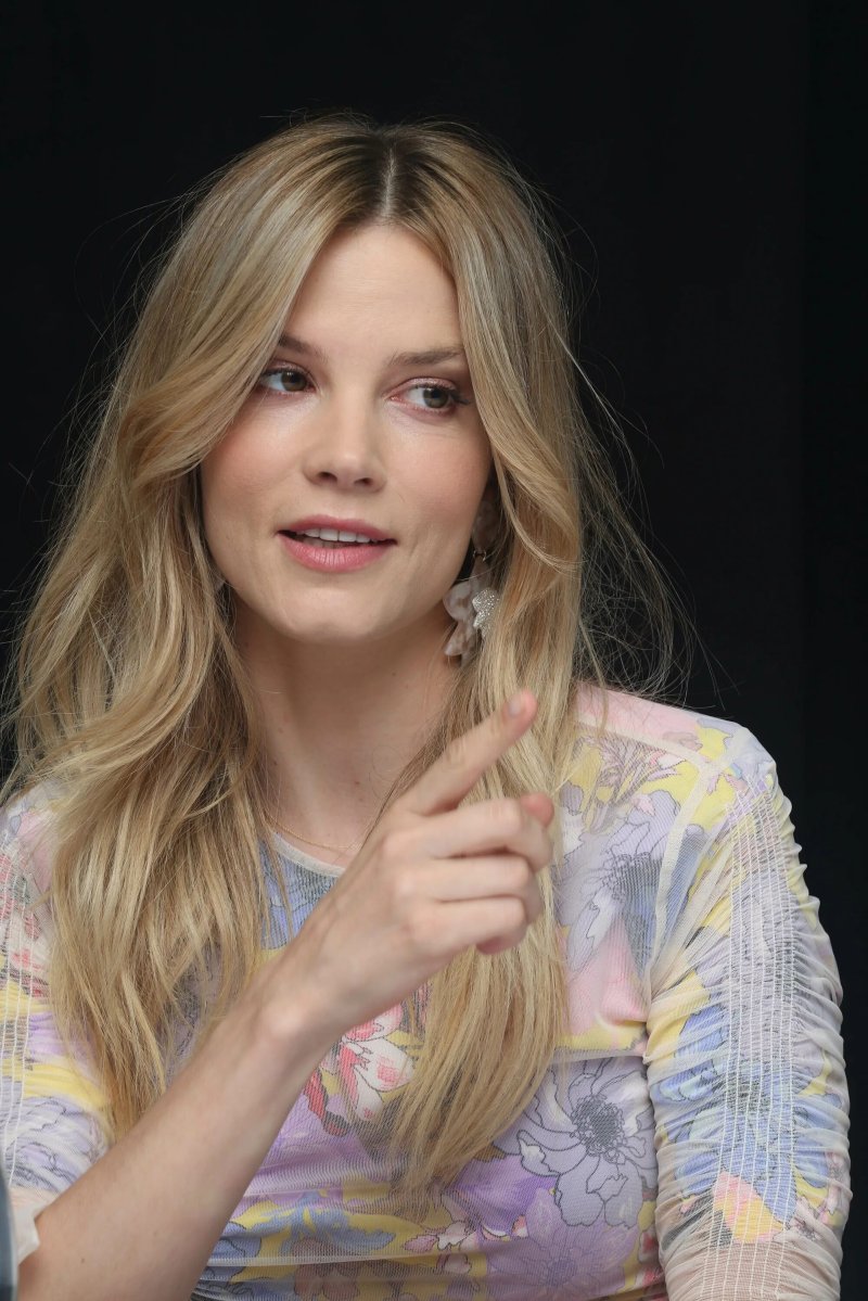 Sylvia hoeks