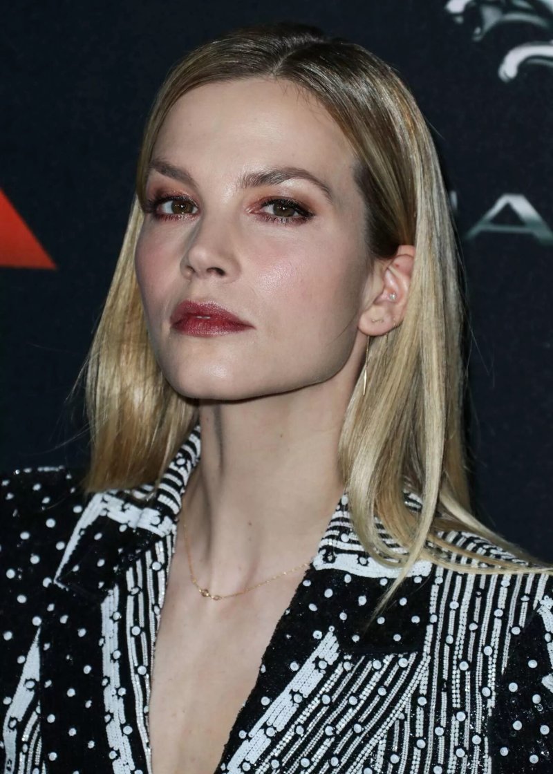 Sylvia hoeks