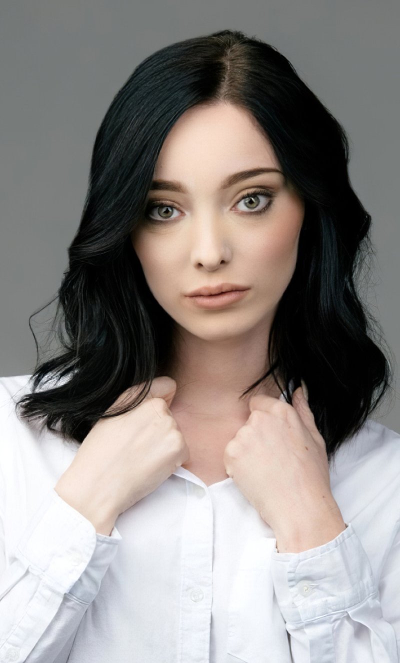 Emma dumont