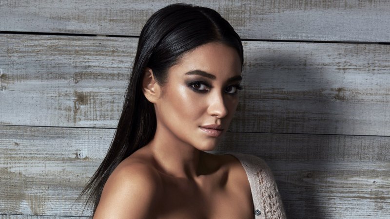 Shay mitchell