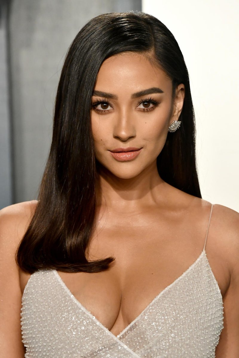 Shay mitchell