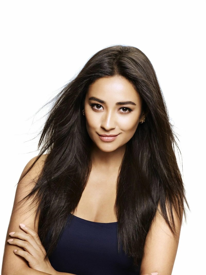 Shay mitchell