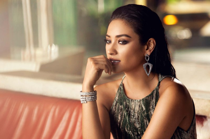 Shay mitchell