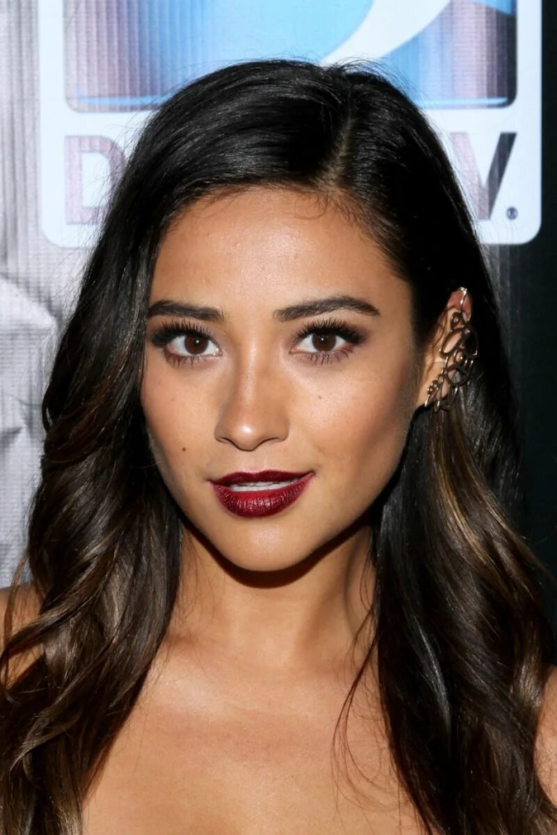 Shay mitchell