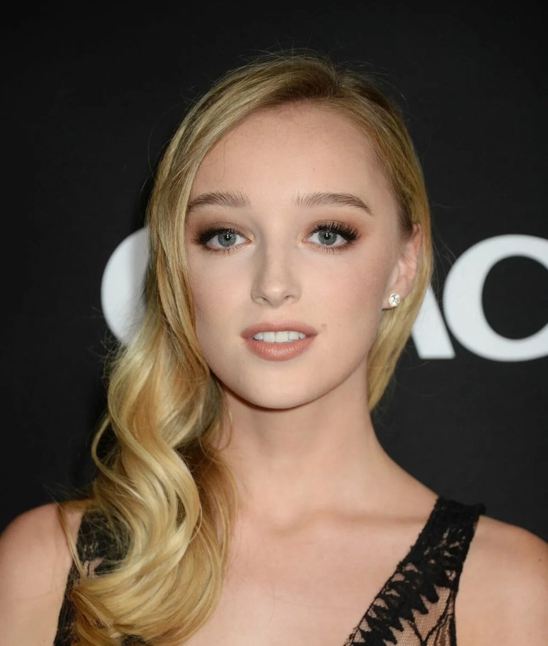 Phoebe dynevor