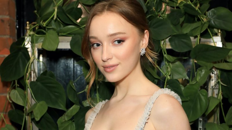 Phoebe dynevor