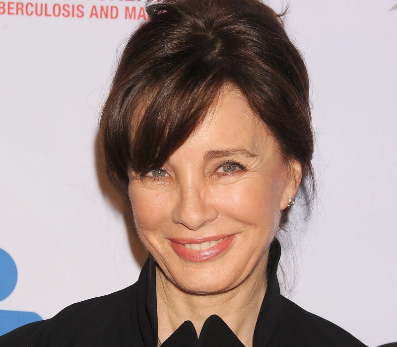 Anne archer